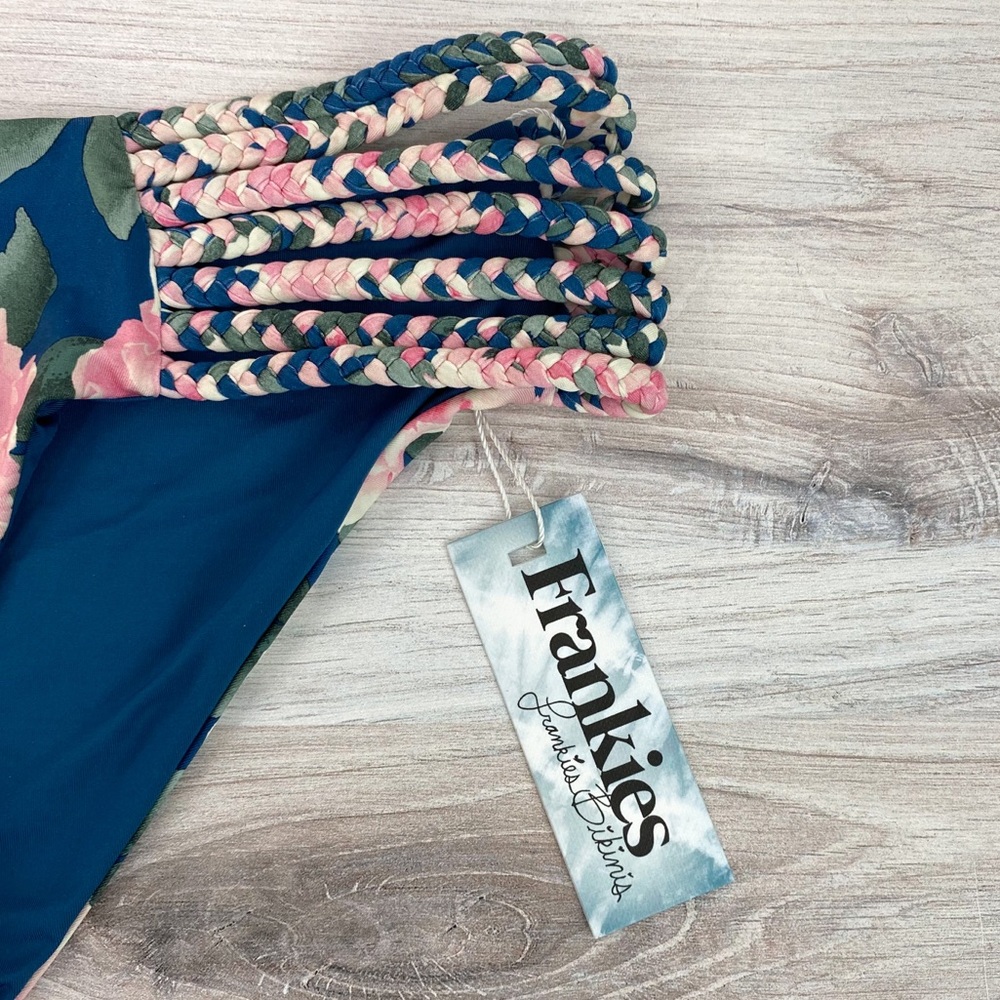 SOLD! Frankies Bikinis Valentina Bottom Pink Peony - Picture 5 of 7